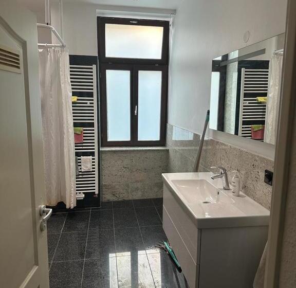 بنسيون Ezb Am Main