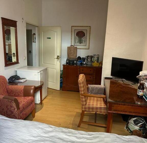 بنسيون Ezb Am Main