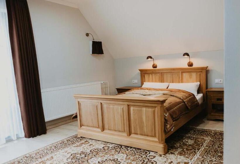 膳宿费 Hrochotský Mlyn