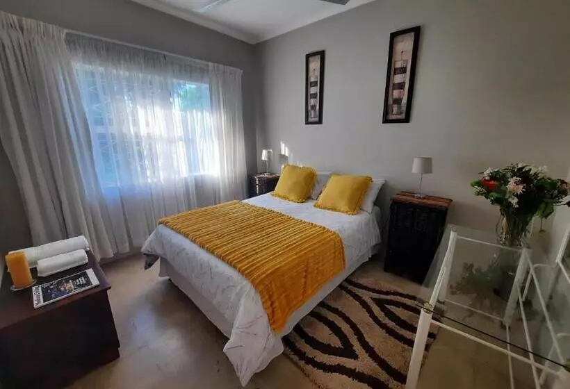 پانسیون Leadwood Lodge