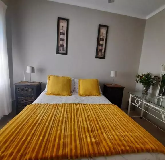 پانسیون Leadwood Lodge