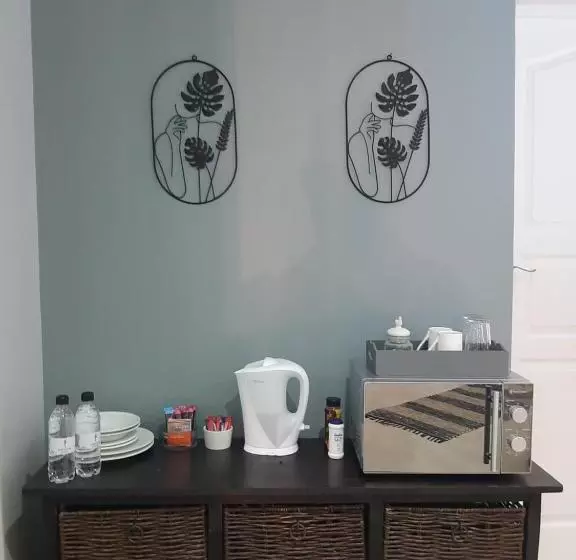 پانسیون Leadwood Lodge