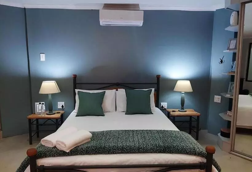 پانسیون Leadwood Lodge