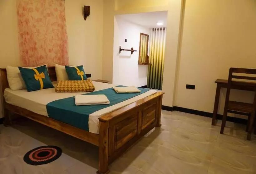 پانسیون Nature World Safari Resort