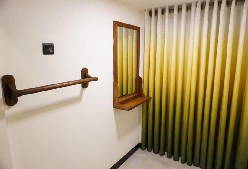 膳宿费 Nature World Safari Resort