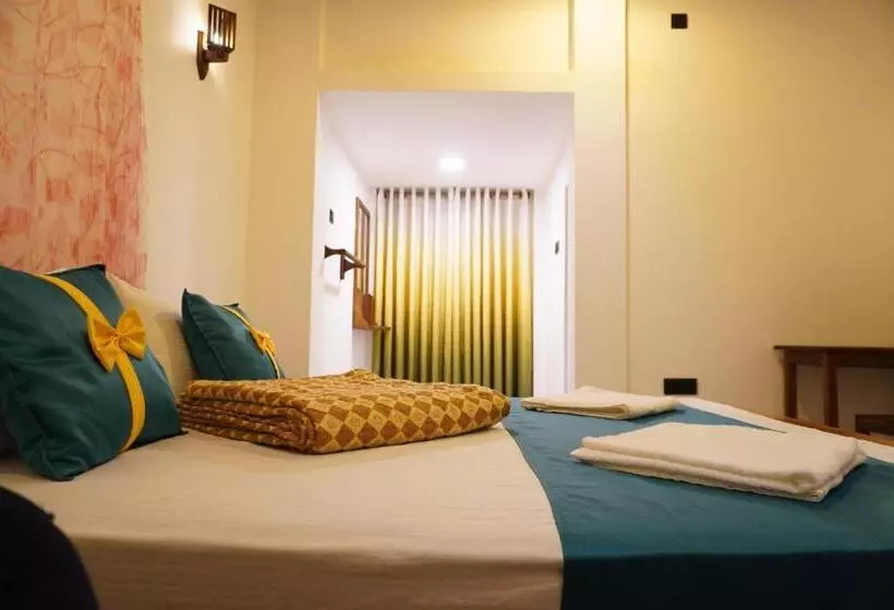 پانسیون Nature World Safari Resort