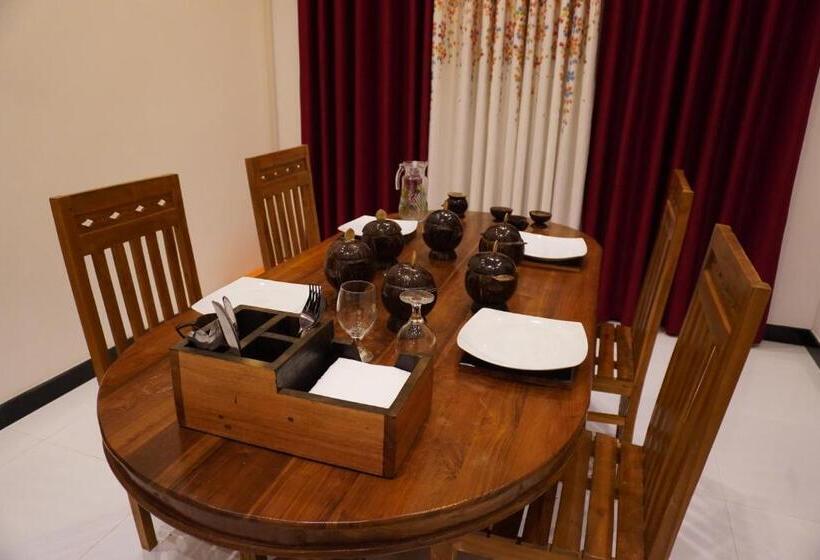 膳宿费 Nature World Safari Resort