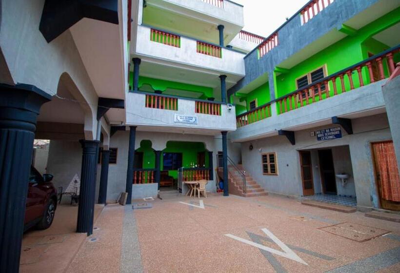 پانسیون Villa Phimelle