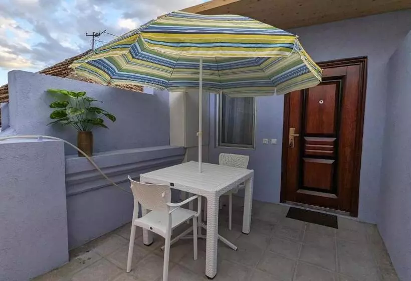 پانسیون White Orchid