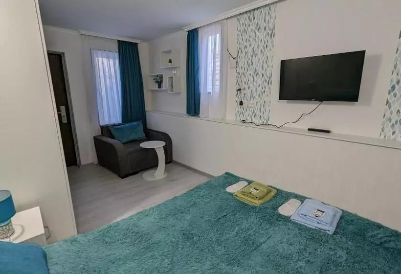 پانسیون White Orchid