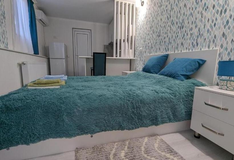 پانسیون White Orchid