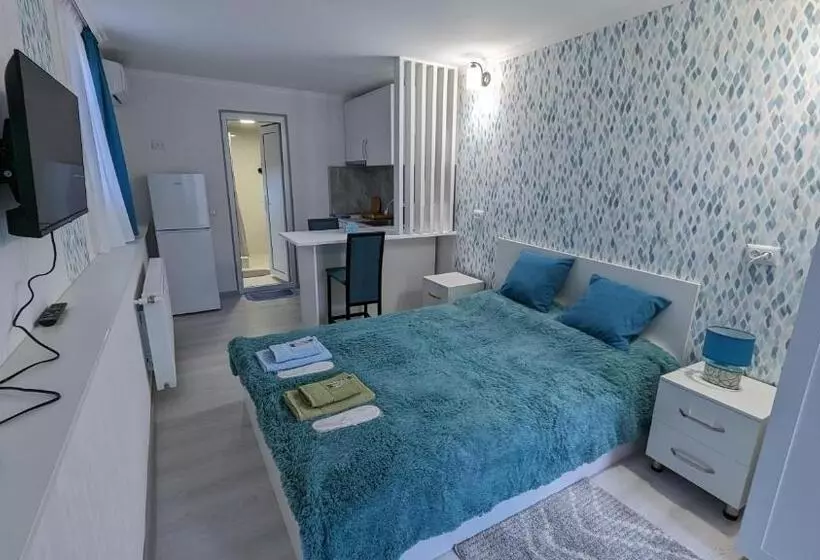 پانسیون White Orchid