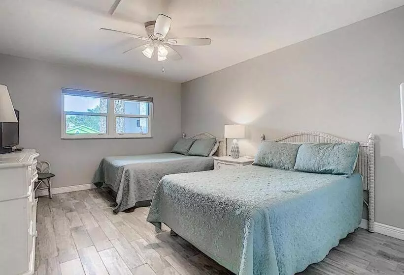 Seaview 103
