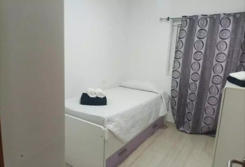 هاستل Cama House
