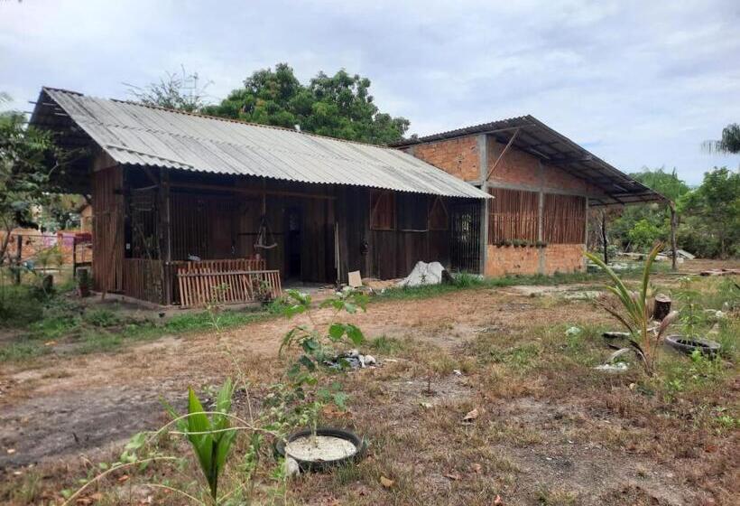 Schronisko Farol Shaw