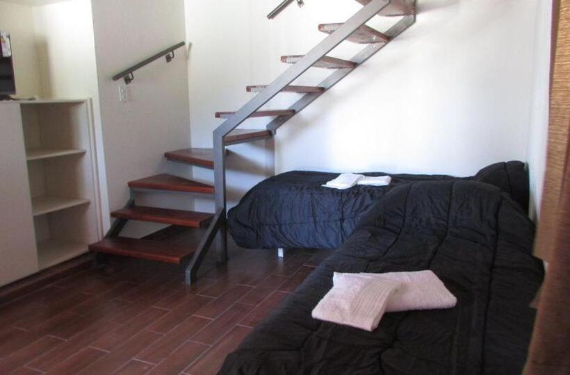 호스텔 La Posada Del Tala