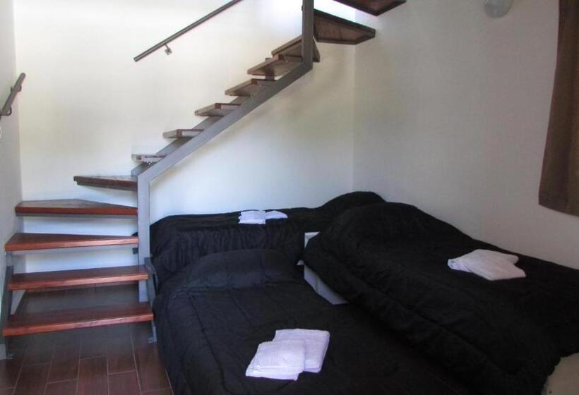 호스텔 La Posada Del Tala