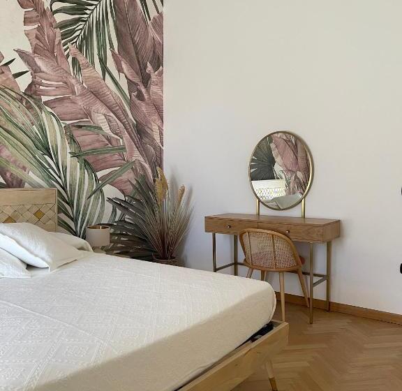 تختخواب و صبحانه A&f