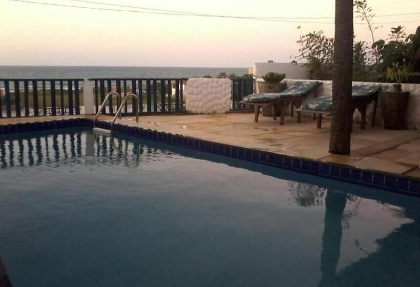 Aamiaismajoitus (B&B) Lazer Extremo Club