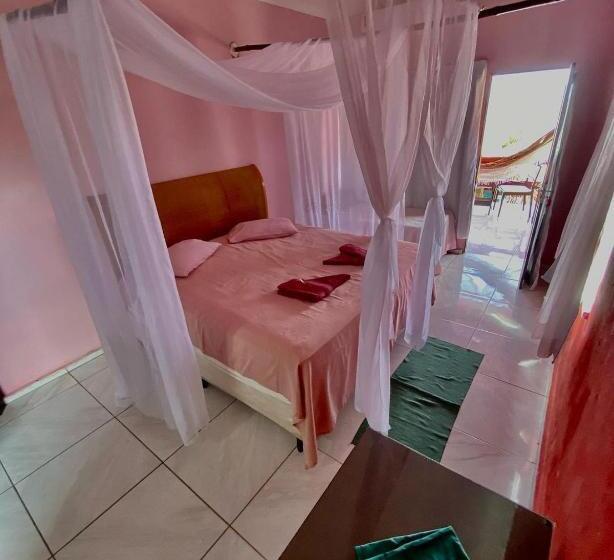 Aamiaismajoitus (B&B) Lazer Extremo Club