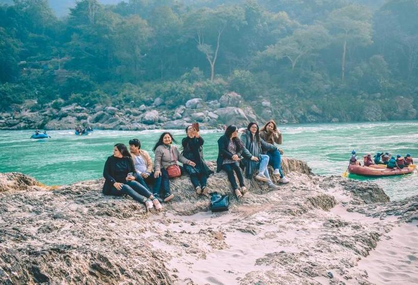 تختخواب و صبحانه Lfp Luxury Homes Fully Furnished Apartment