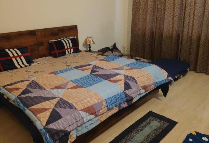 تختخواب و صبحانه Lfp Luxury Homes Fully Furnished Apartment