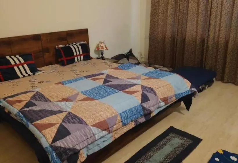 ベッドアンドブレックファースト Lfp Luxury Homes   Fully Furnished Apartment