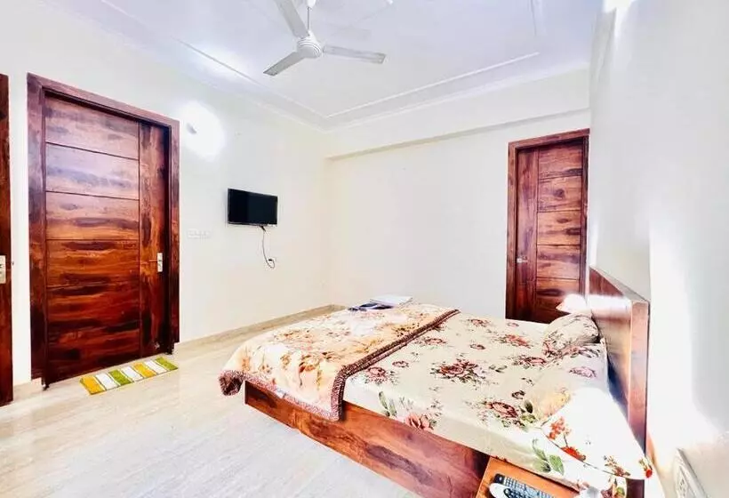 ベッドアンドブレックファースト Lfp Luxury Homes   Fully Furnished Apartment