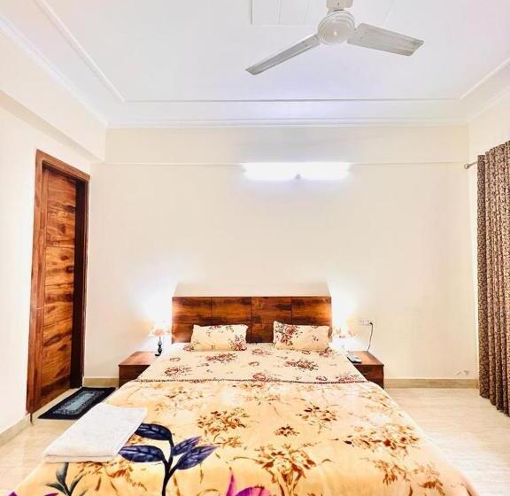 تختخواب و صبحانه Lfp Luxury Homes Fully Furnished Apartment