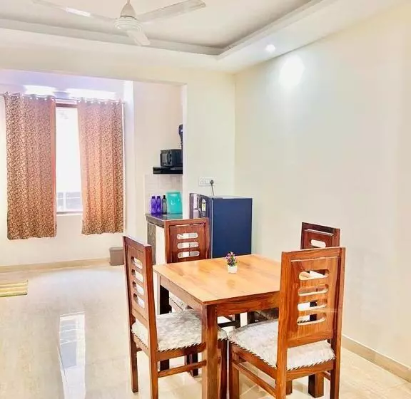 ベッドアンドブレックファースト Lfp Luxury Homes   Fully Furnished Apartment