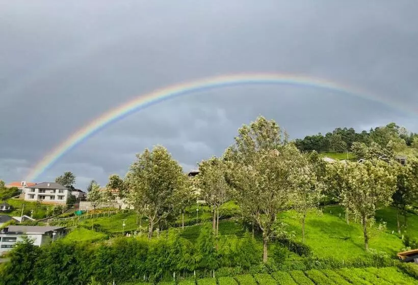 Aamiaismajoitus (B&B) Moonlight Chillers By Lexstays