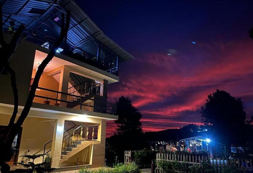 Bed and Breakfast Moonlight Chillers By Lexstays