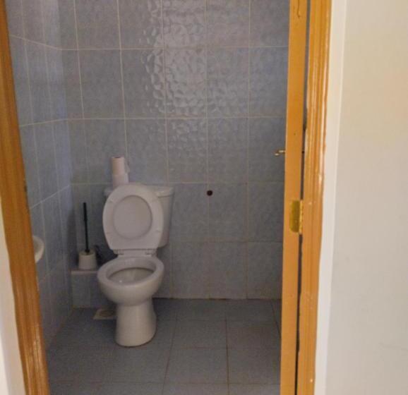 تختخواب و صبحانه Penthouse Studio