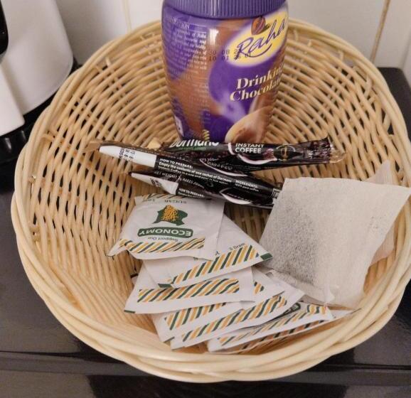 تختخواب و صبحانه Penthouse Studio