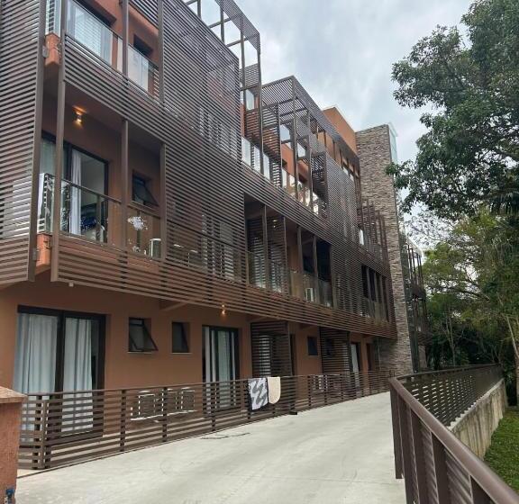 Capivari Ecoresort Residence