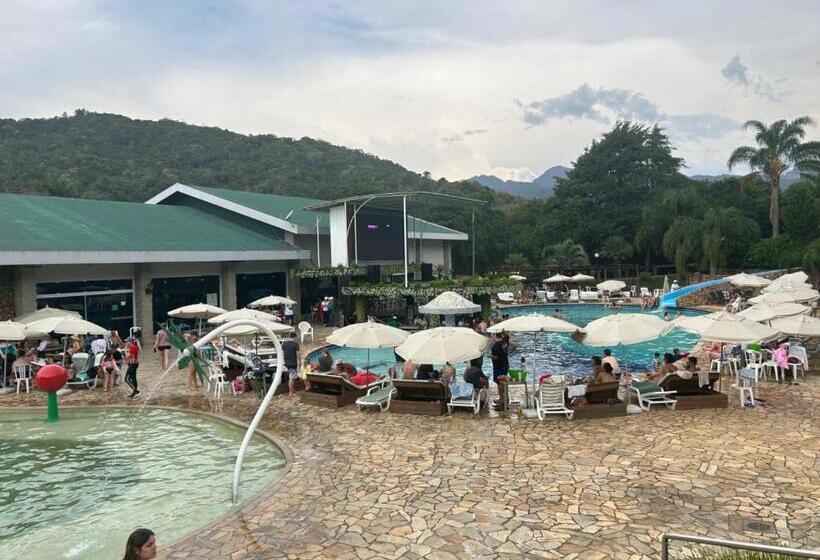 Capivari Ecoresort Residence