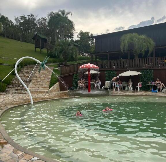 Capivari Ecoresort Residence