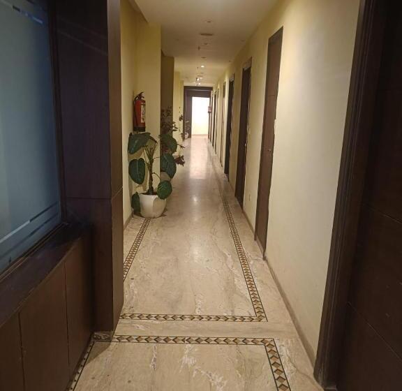 בית מלון כפרי Airport Billions