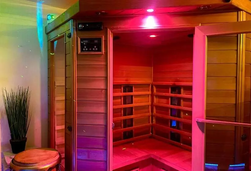 Hotelli Espace Détente Jacuzzi Sauna