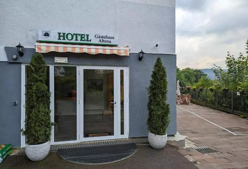 Hotelli Gästehaus Altena