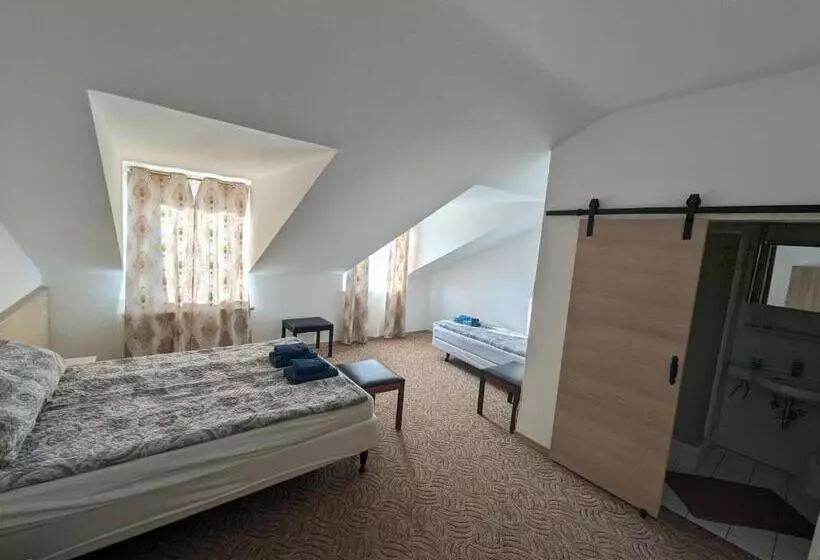 Hotelli Gästehaus Altena