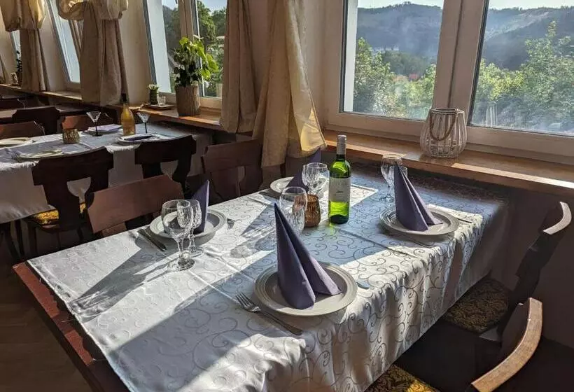 Hotelli Gästehaus Altena