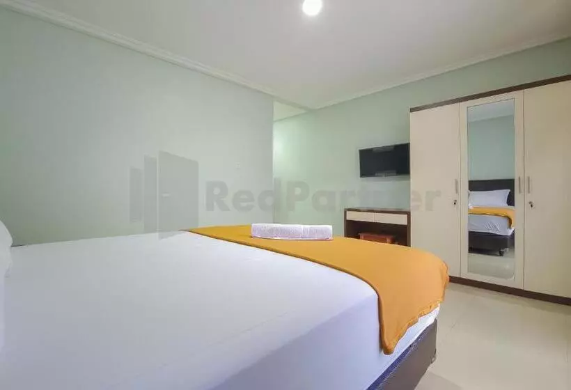 ホテル Semeru Guest House Redpartner