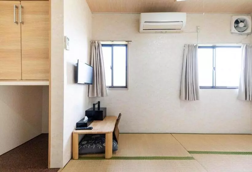 Hotelli Fuji Sakura Onsen Ryokan