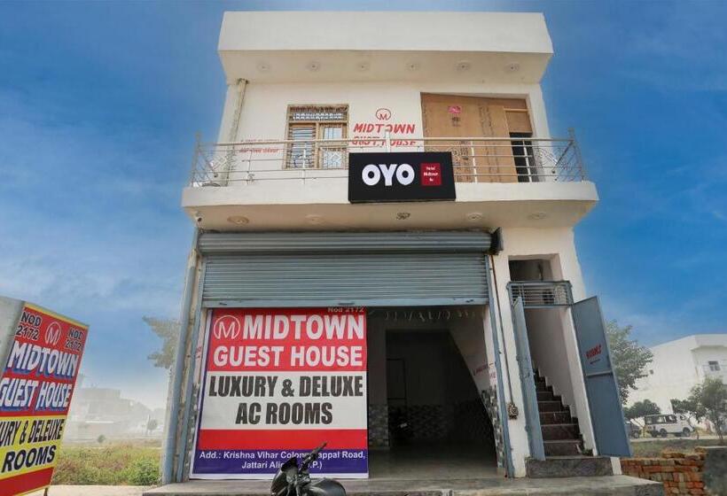 Отель Midtown Guest House