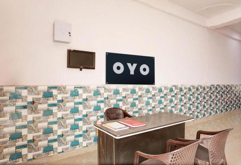 Отель Midtown Guest House