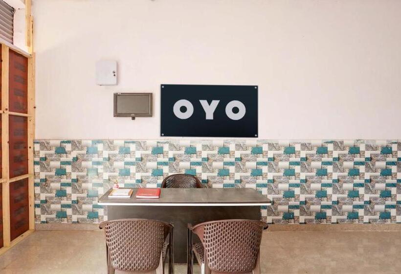 Отель Midtown Guest House