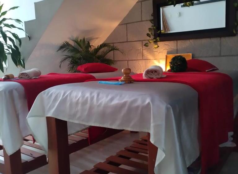 پانسیون Casaspa