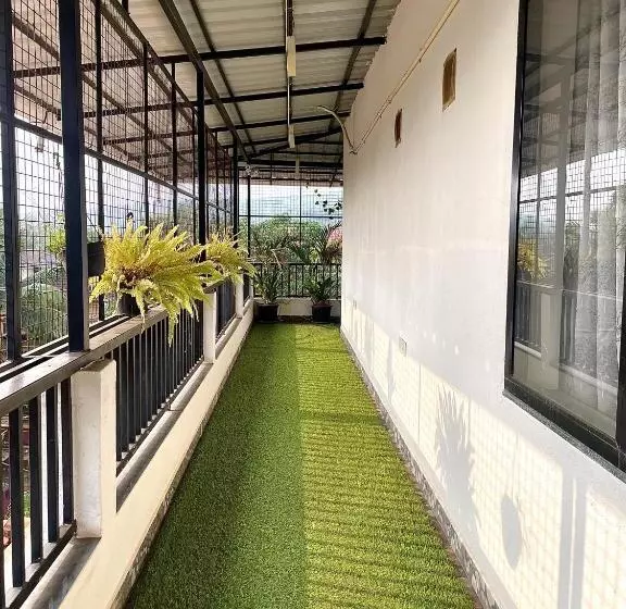 ペンション Kiara Studio Apartment Assagao   Goaround Homes