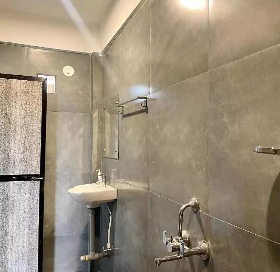 ペンション Kiara Studio Apartment Assagao   Goaround Homes